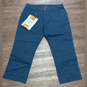 Arc'teryx Delegate Capri - NWT